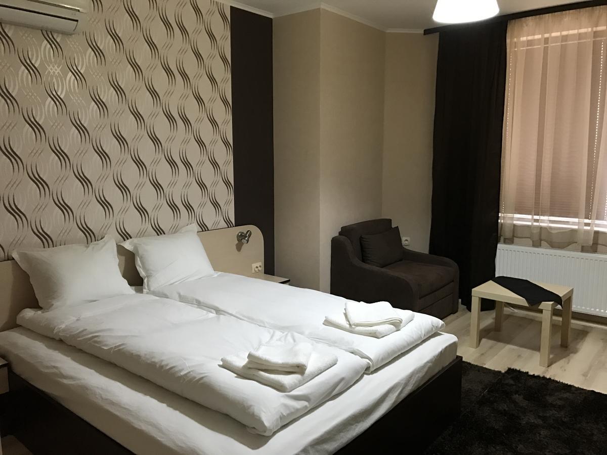 Hotel Body M Vratsa エクステリア 写真